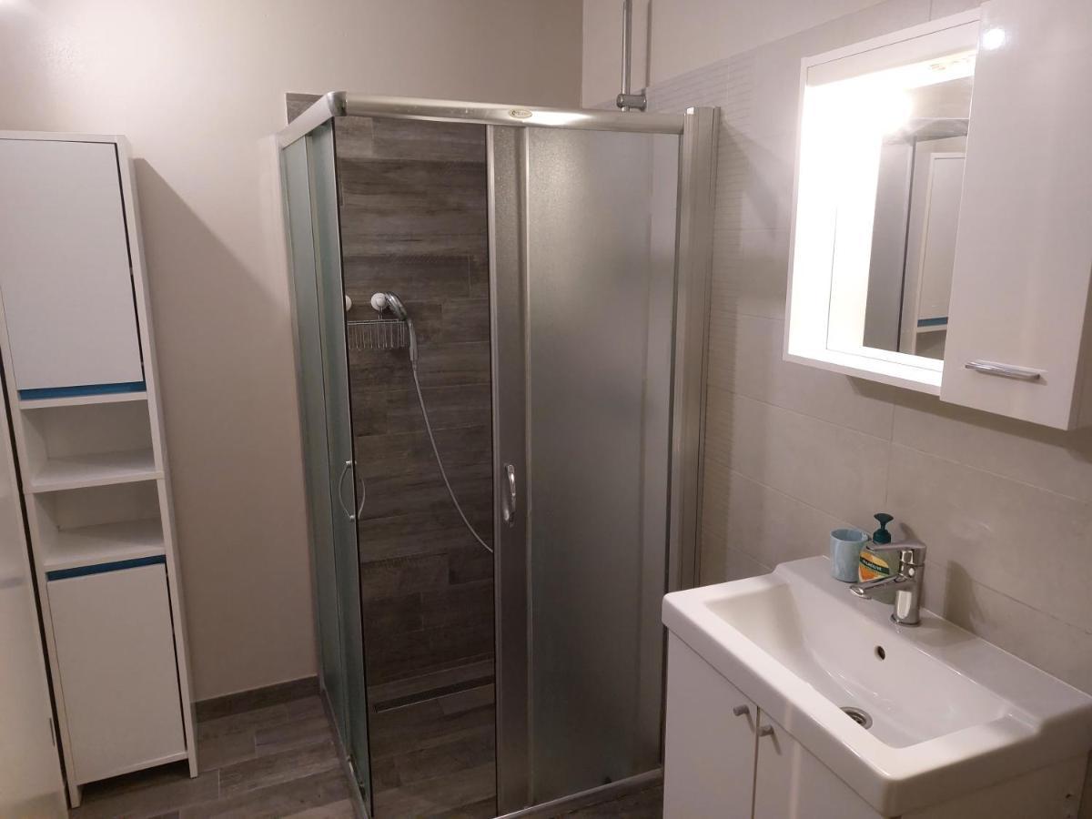 Apartmani Popovic Пореч Екстериор снимка
