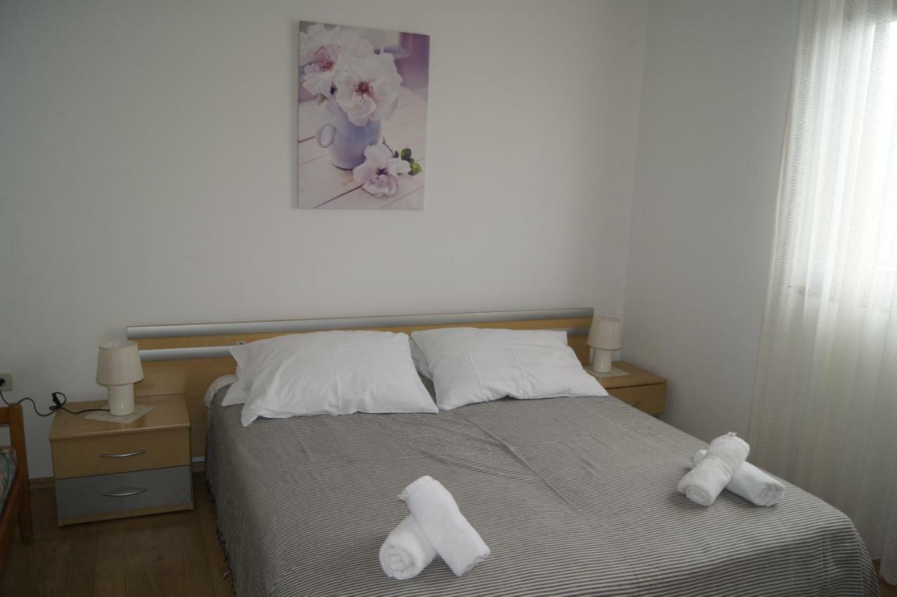 Apartmani Popovic Пореч Екстериор снимка