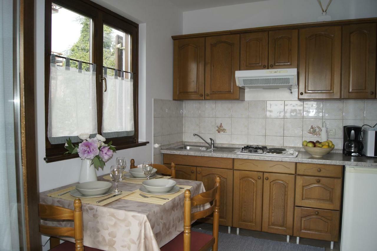 Apartmani Popovic Пореч Екстериор снимка