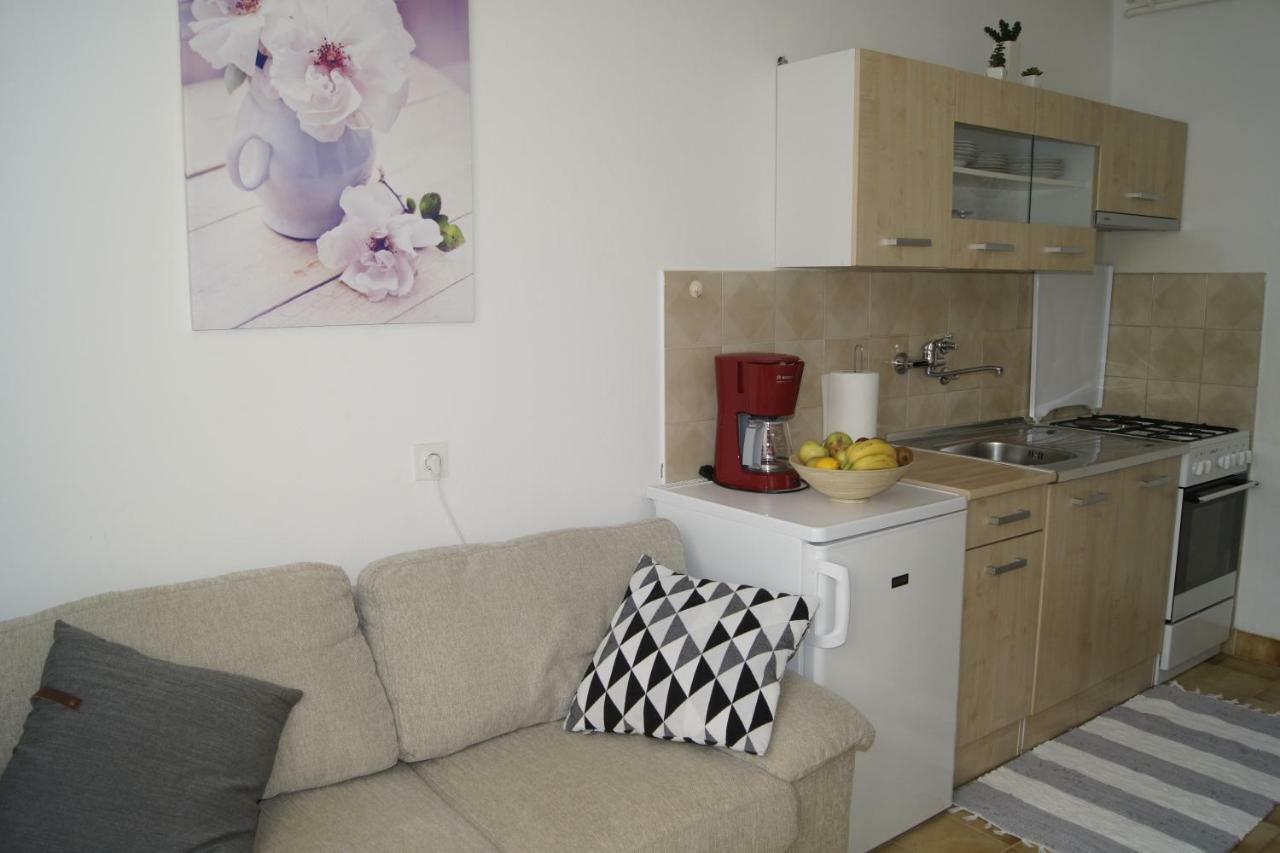 Apartmani Popovic Пореч Екстериор снимка
